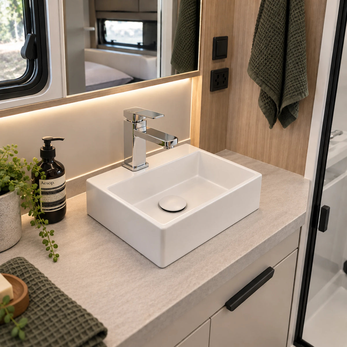 Ceramic Square Basin White - 390x300x120
