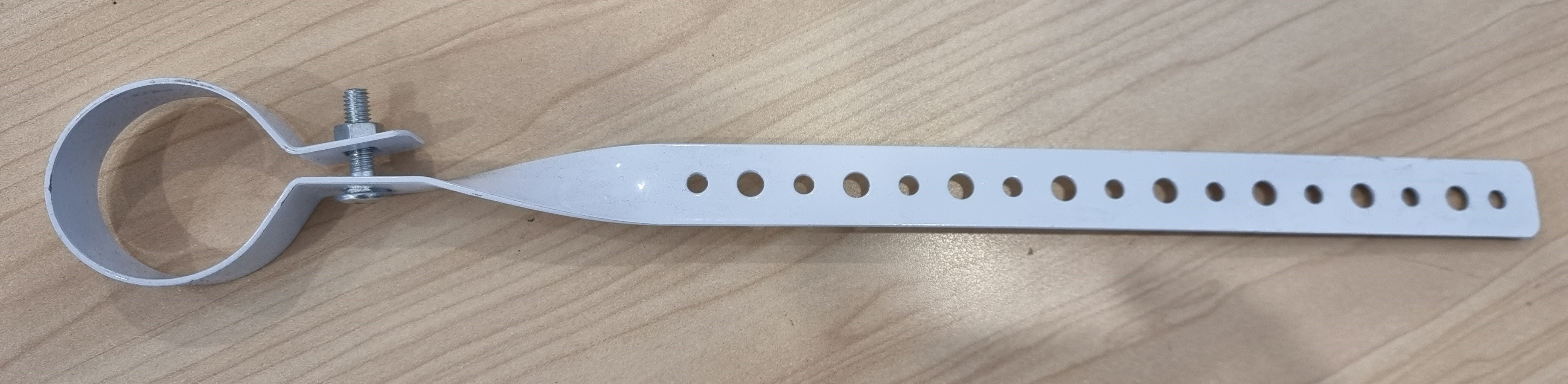 PVC Hanging Bracket with Clip Head 40mm