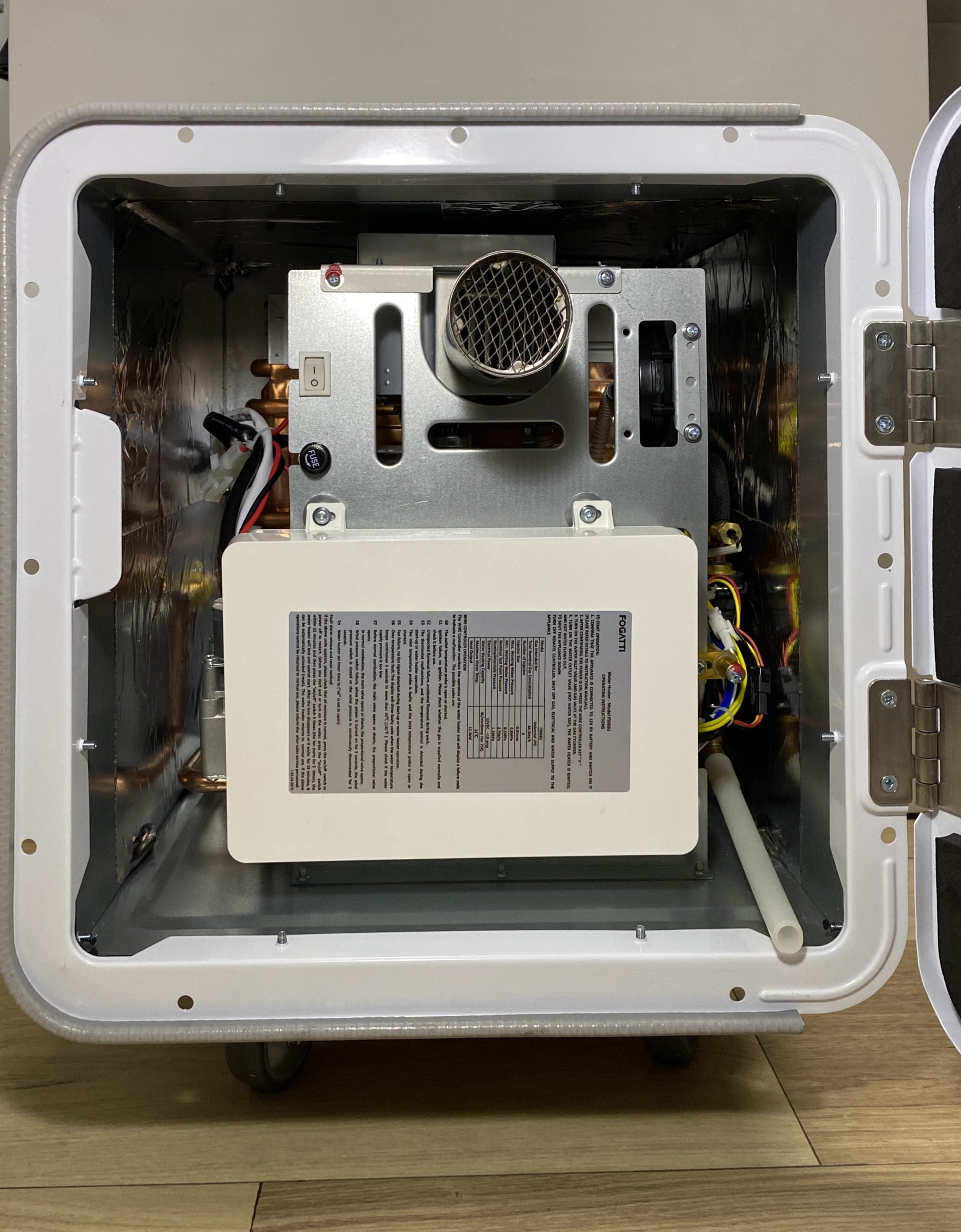 Fogatti HWS Black & White Door | Plenty River